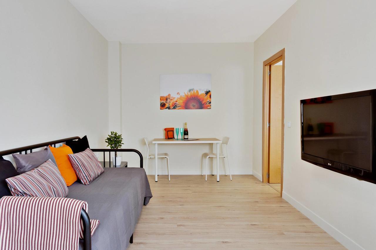Del Parque Flats - Parras Apartment Малага Екстериор снимка