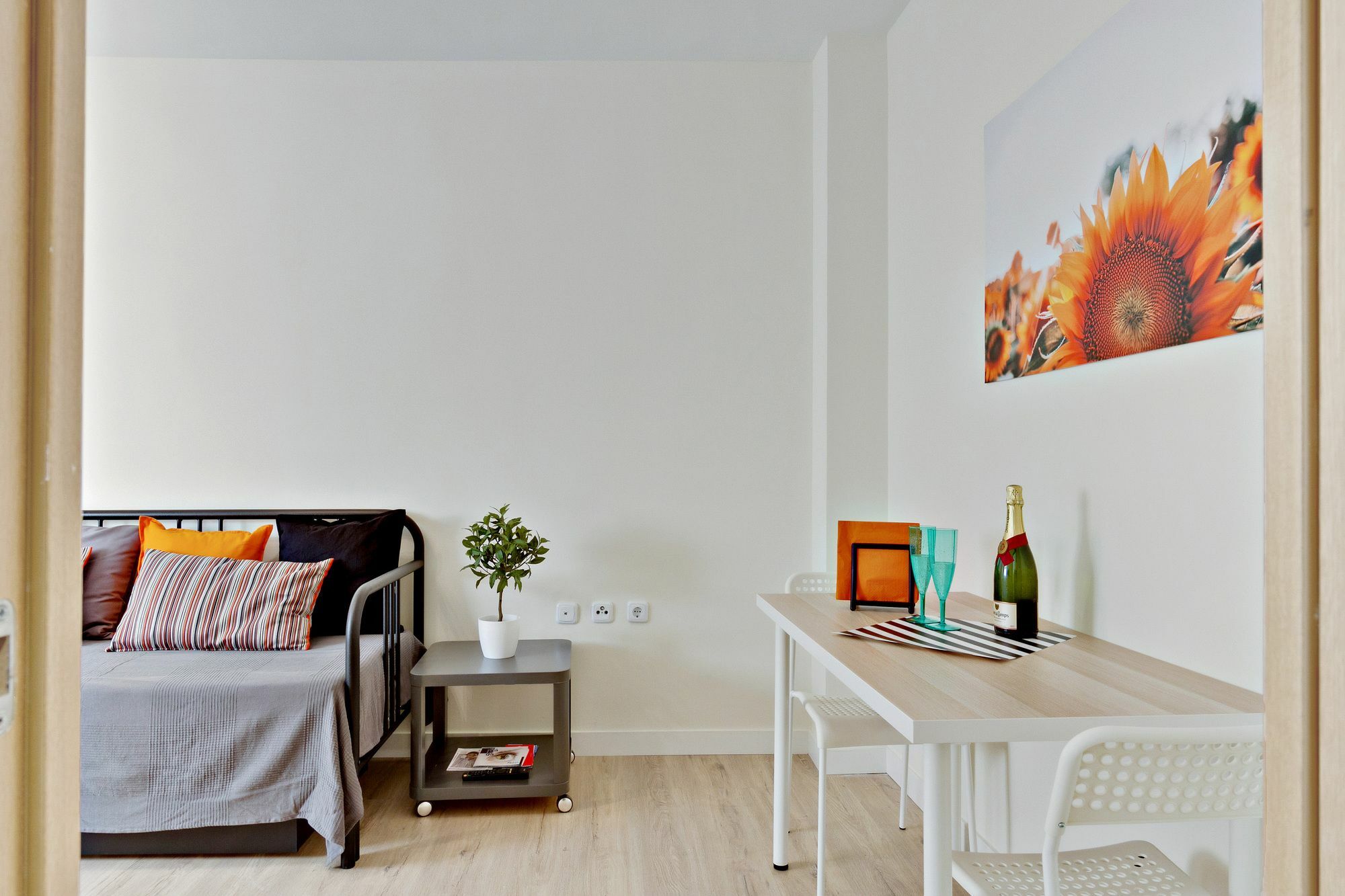 Del Parque Flats - Parras Apartment Малага Екстериор снимка